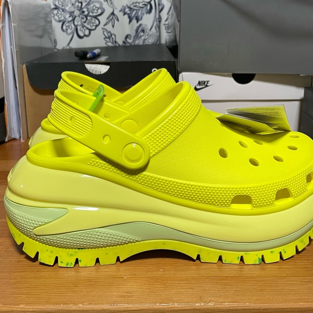 COPY - Crocs high heel women’s size 7